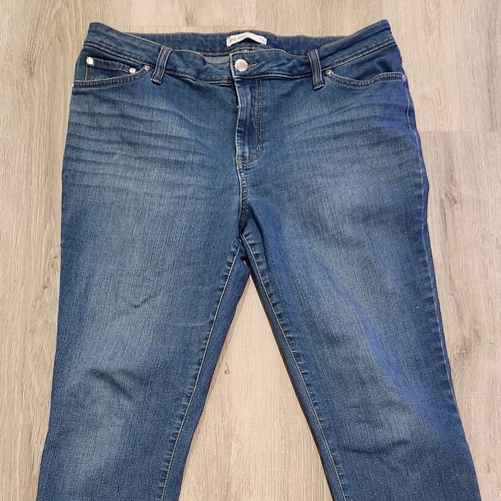 Nine West size 16, skinny crop jeans